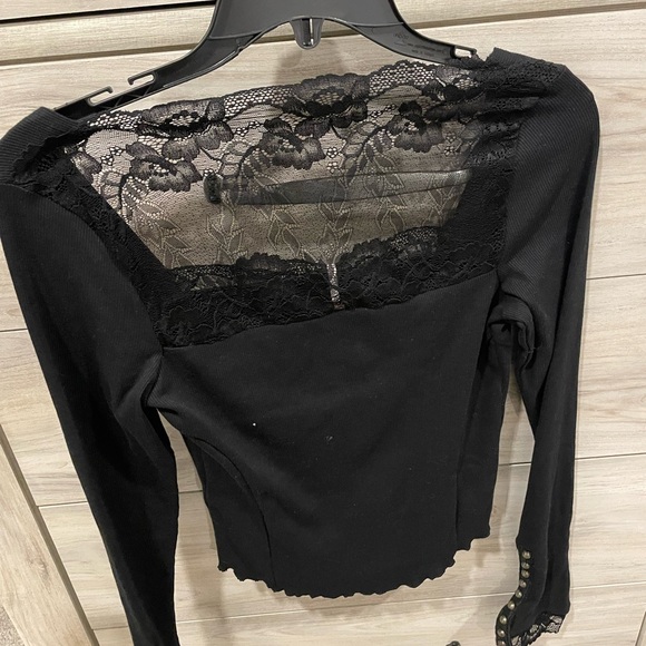 NEW! Free People Women’s Black Lace Detail Fitted Shirt | NWT - Picture 4 of 7